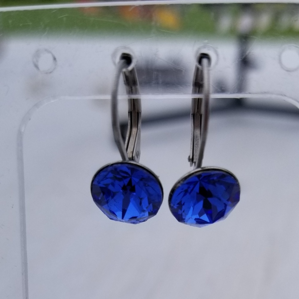 Yoga On The Run Earrings Swarovski Element crystal